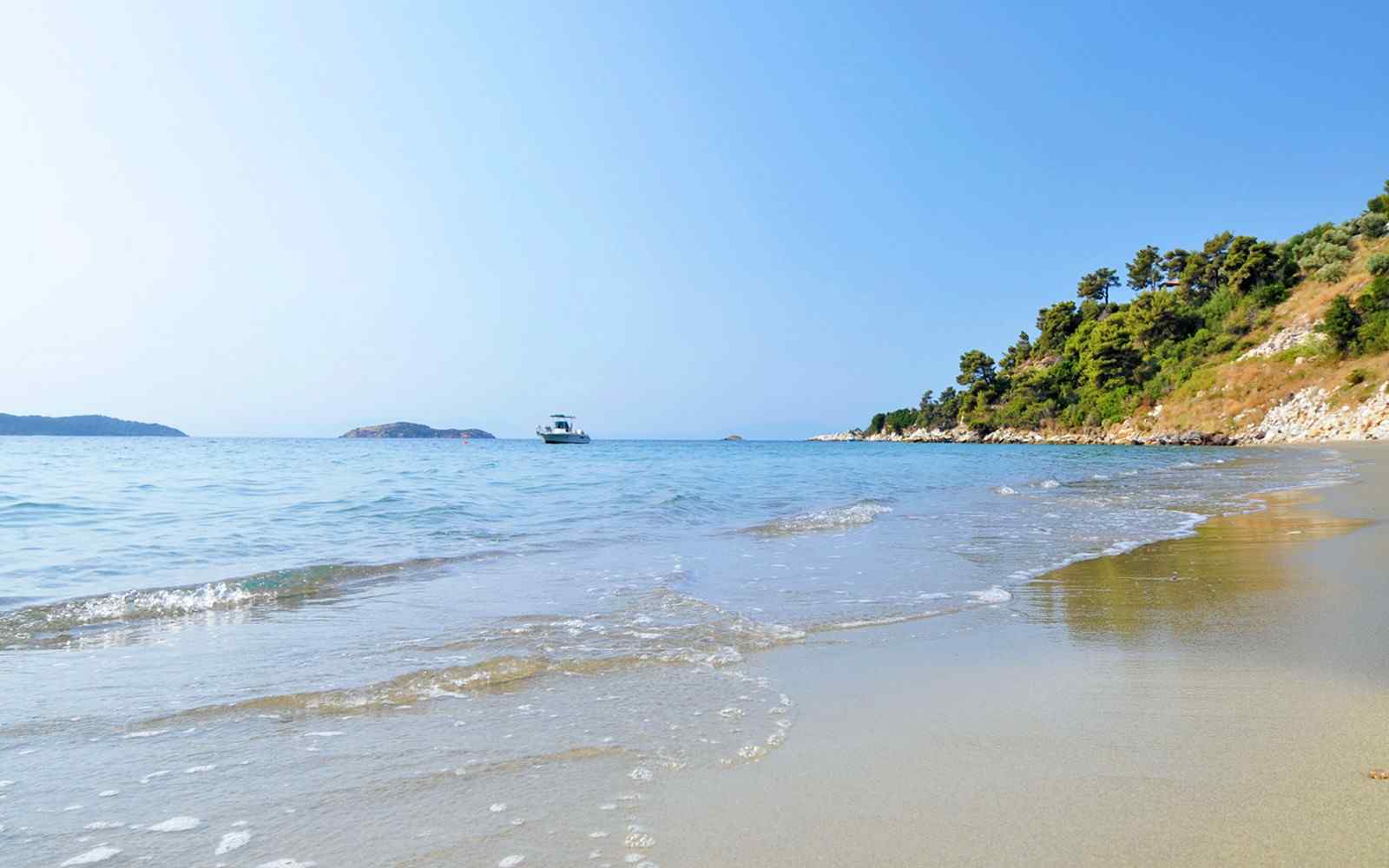 https://riaddarbeija.com/wp-content/uploads/2016/03/summer-beach-01.jpg