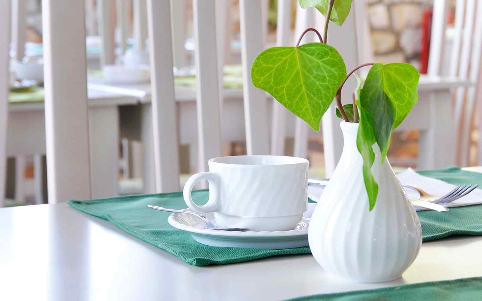 https://riaddarbeija.com/wp-content/uploads/2016/03/summer-hotel-10.jpg